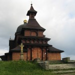 16. Uveďte jméno hory na jejímž vrcholu se nachází tato kaple ...