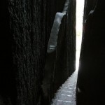 41. Uveďte jméno místa a oblast kde se nachází ...