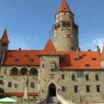 9. Uveďte jméno hradu ...